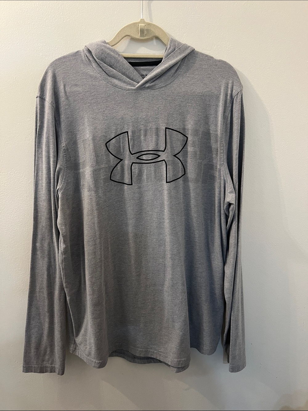 Under Armour Gray Lightweight Hooded Long-Sleeve Pullover
